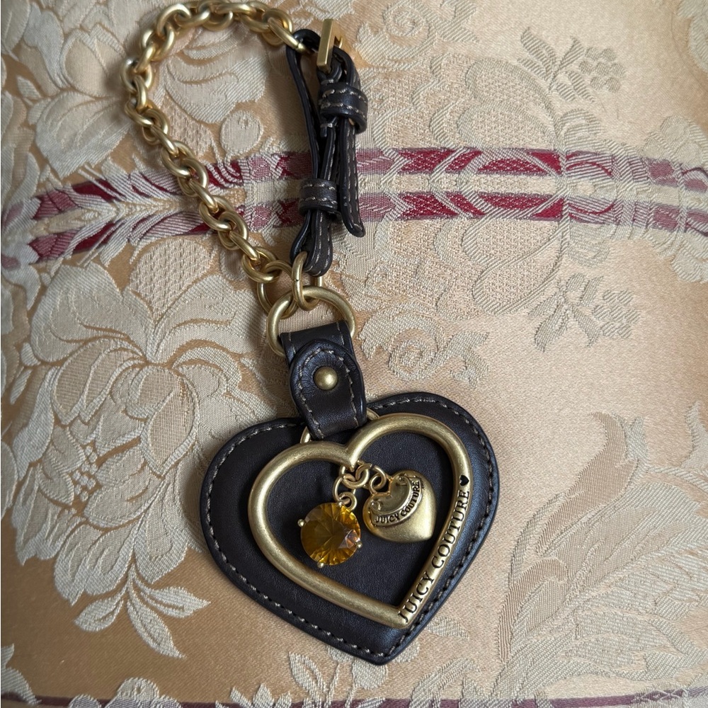 VINTAGE Juicy Couture Gold & Brown leather Heart Keychain bag charm EUC